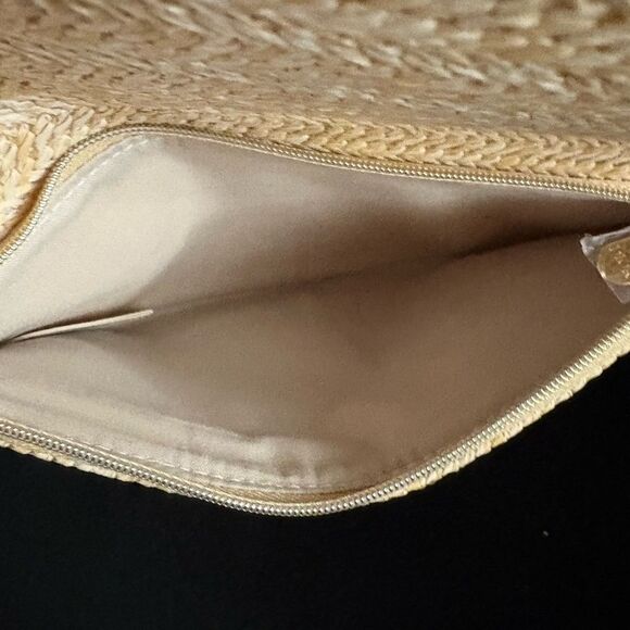 Brand new Christian Dior Clutch Pouch Beige VIP Customers Limited Novelty - Picture 8 of 9